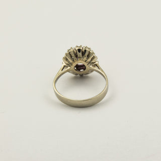 Vintage Entourage-Ring aus Weißgold mit Rubin und Brillant