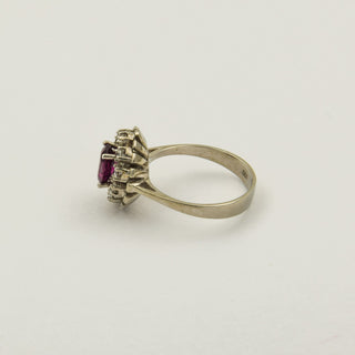 Vintage Entourage-Ring aus Weißgold mit Rubin und Brillant