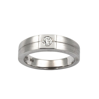 Diamantring aus Weißgold