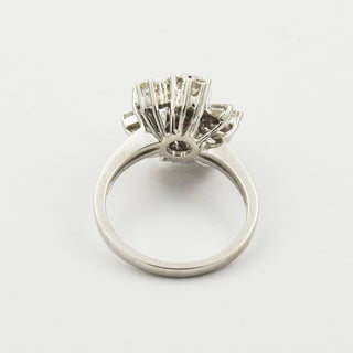 Vintage Entourage-Ring aus Weißgold mit Rubin, Diamant und Brillant