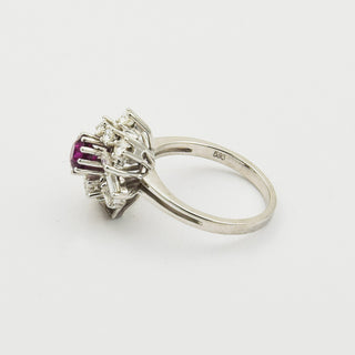 Vintage Entourage-Ring aus Weißgold mit Rubin, Diamant und Brillant