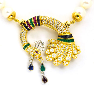 Perlenkette mit Schließe aus 750 Gelb- und Weißgold mit Perle, Smaragd und Saphir, nachhaltiger second hand Schmuck perfekt aufgearbeitet