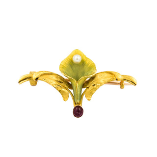 Brosche Calla aus 750 Gelbgold mit Rubin und Perle, nachhaltiger second hand Schmuck perfekt aufgearbeitet