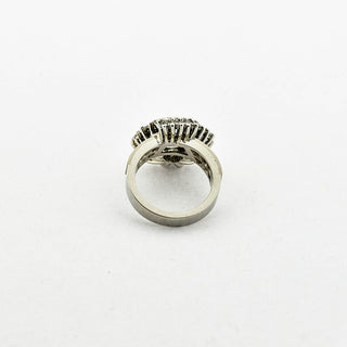Entourage-Ring aus 750 Weißgold mit Turmalin, Diamant und Brillant, nachhaltiger second hand Schmuck perfekt aufgearbeitet