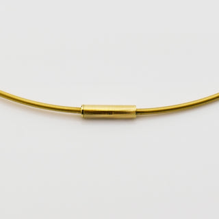 Niessing Halsschmuck Schnursystem aus 750 Gelbgold, nachhaltiger second hand Schmuck perfekt aufgearbeitet