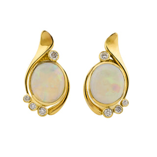 Ohrclips aus 750 Gelbgold mit Opal und Brillant, nachhaltiger second hand Schmuck perfekt aufgearbeitet