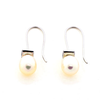 Perlenanhänger aus 750 Weißgold mit Brillant, nachhaltiger second hand Schmuck perfekt aufgearbeitet