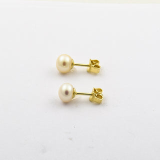 Perlohrstecker aus 585 Gelbgold, nachhaltiger second hand Schmuck perfekt aufgearbeitet