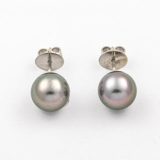 Perlenohrstecker aus 750 Weißgold, nachhaltiger second hand Schmuck perfekt aufgearbeitet