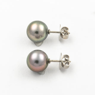 Perlenohrstecker aus 750 Weißgold, nachhaltiger second hand Schmuck perfekt aufgearbeitet