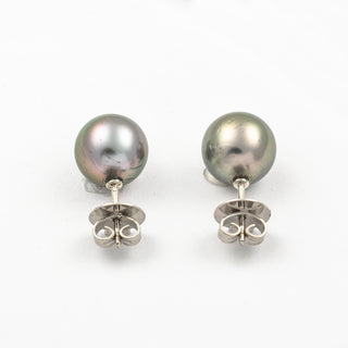 Perlenohrstecker aus 750 Weißgold, nachhaltiger second hand Schmuck perfekt aufgearbeitet