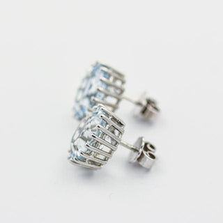 Ohrstecker aus 585 Weißgold mit Aquamarin, nachhaltiger second hand Schmuck perfekt aufgearbeitet