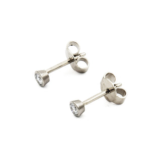 Brillantohrstecker aus 585 Weißgold , nachhaltiger second hand Schmuck perfekt aufgearbeitet