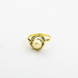 Ring aus 585 Gelbgold mit Perle, nachhaltiger second hand Schmuck perfekt aufgearbeitet