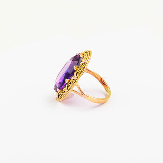 Ring aus 585 Gelbgold mit synthetischem Stein, nachhaltiger second hand Schmuck perfekt aufgearbeitet