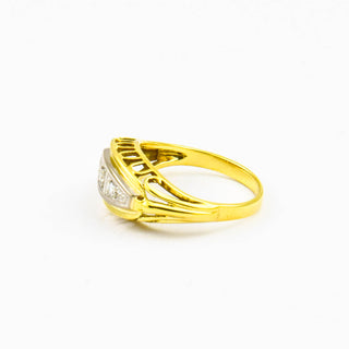 Ring aus 585 Gelb- und Weißgold mit Diamant, nachhaltiger second hand Schmuck perfekt aufgearbeitet