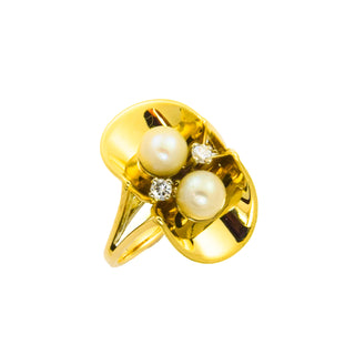 Ring aus 585 Gelb- und Weißgold mit Perle und Brillant, nachhaltiger second hand Schmuck perfekt aufgearbeitet