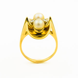 Ring aus 585 Gelb- und Weißgold mit Perle und Brillant, nachhaltiger second hand Schmuck perfekt aufgearbeitet