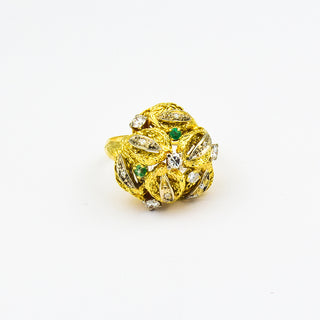 Ring aus 750 Gelb- und Weißgold mit Smaragd, Brillant und Diamant, nachhaltiger second hand Schmuck perfekt aufgearbeitet