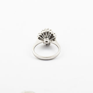Ring aus 750 Weißgold mit Brillant und Diamant, nachhaltiger second hand Schmuck perfekt aufgearbeitet