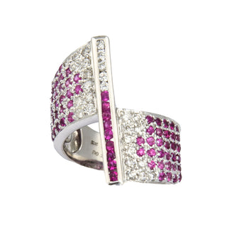 Rubinring aus 750 Weißgold mit Brillant, nachhaltiger second hand Schmuck perfekt aufgearbeitet