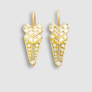 Ohrhänger aus 750 Gelbgold mit 2 Aquamarinen im Tropfenschliff zus. ca. 1,8 ct und 32 Brill. zus. ca. 0,55 ct TW/vs, neuwertig