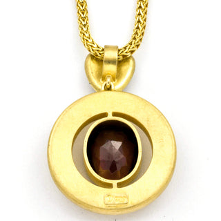 Zopfkette mit Anhänger aus Gelbgold mit Granat und Perle