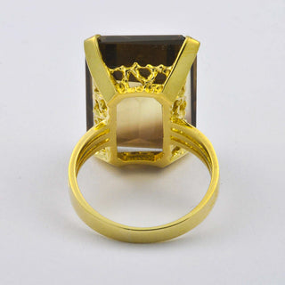 Ring aus Gelbgold mit Rauchquarz