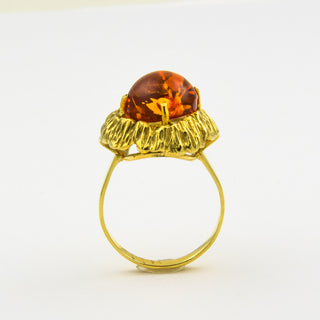 Ring aus Gelbgold mit Bernstein