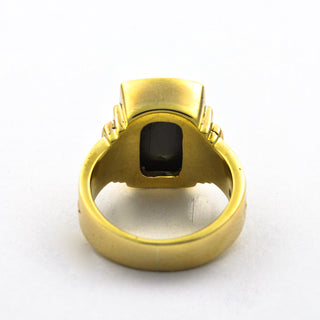 Ring aus Gelbgold mit Hämatit