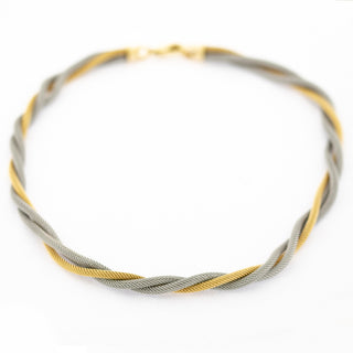 Dreireihige Strickkette aus Gelb- und Weißgold