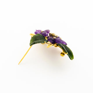 Brosche Veilchenstrauß aus Gelbgold mit Jade, Amethyst und Diamant