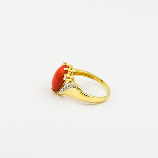Korallenring aus Gelb- und Weißgold mit Brillant und Diamant