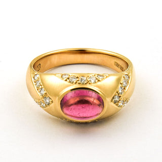 Ring der Marke LÜTH BIJOUX aus 750 Gelbgold mit 1 Turmalin und 24 Brill. zus. ca. 0,36 ct TW/vs