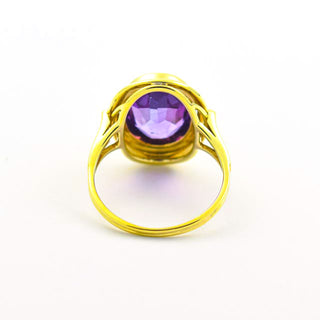 Ring aus Gelbgold mit Amethyst