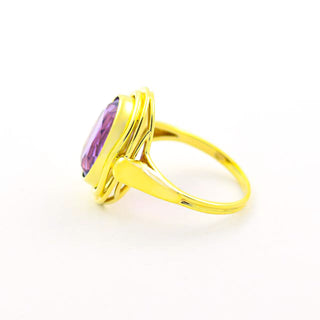 Ring aus Gelbgold mit Amethyst