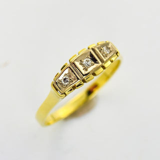 Diamantring aus Gelbgold