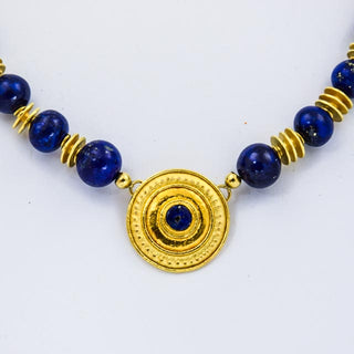 Collier aus Gelbgold mit Lapislazuli