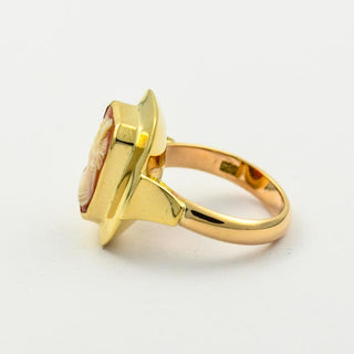 Ring aus Gelbgold mit Kamee/Gemme