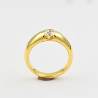 Brillantring aus Gelbgold