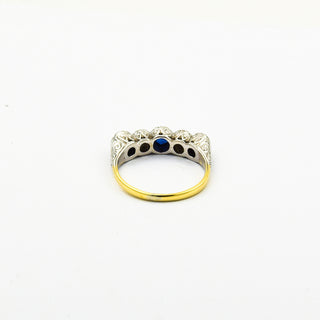 Ring aus 585 Gelb- und Weißgold mit Saphir und Brillant, nachhaltiger second hand Schmuck perfekt aufgearbeitet