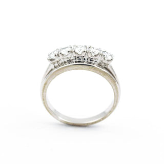 Brillantring aus 750 Weißgold, nachhaltiger second hand Schmuck perfekt aufgearbeitet