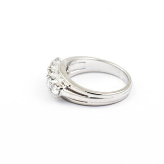 Brillantring aus 750 Weißgold, nachhaltiger second hand Schmuck perfekt aufgearbeitet