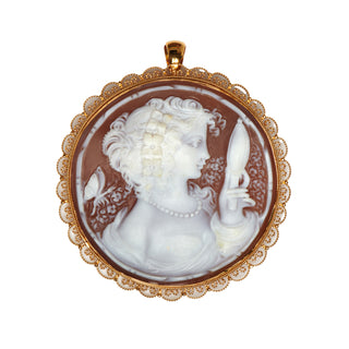 Anhänger/Brosche aus 750 Gelbgold mit Kamee/Gemme, nachhaltiger second hand Schmuck perfekt aufgearbeitet