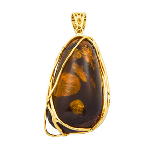 Anhänger aus 585 Gelbgold mit Bernstein, nachhaltiger second hand Schmuck perfekt aufgearbeitet