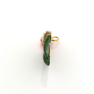 Anhänger aus 750 Gelbgold mit Jade und Koralle, nachhaltiger second hand Schmuck perfekt aufgearbeitet