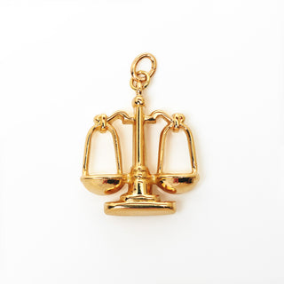 Anhänger Waage aus 585 Gelbgold, nachhaltiger second hand Schmuck perfekt aufgearbeitet