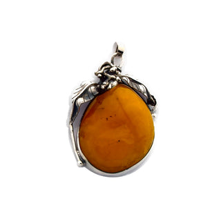 Anhänger aus 835 Silber mit Bernstein, nachhaltiger second hand Schmuck perfekt aufgearbeitet