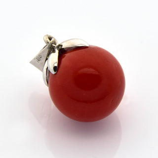 Korallenanhänger aus 585 Weißgold, nachhaltiger second hand Schmuck perfekt aufgearbeitet