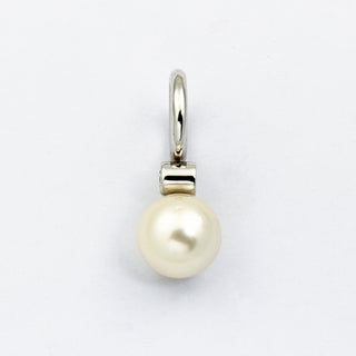 G. Körsgen Anhänger aus 750 Weißgold mit Perle und Brillant, nachhaltiger second hand Schmuck perfekt aufgearbeitet